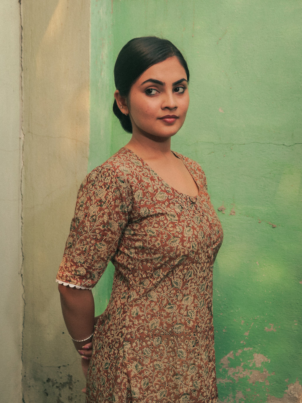 Brown Gulbahar Scoop Neck Maxi Dress