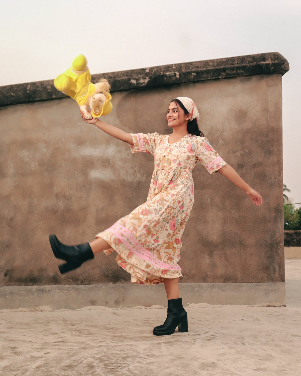Gulbahar V-Neck Midi Dress